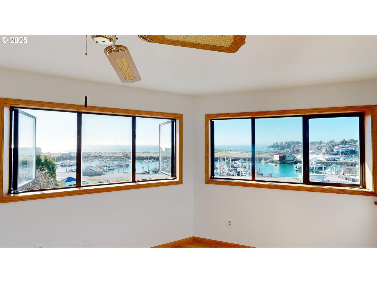 16151 Lower Harbor Road Brookings, OR 97415 - Photo 18 of 43 a room with a large window
