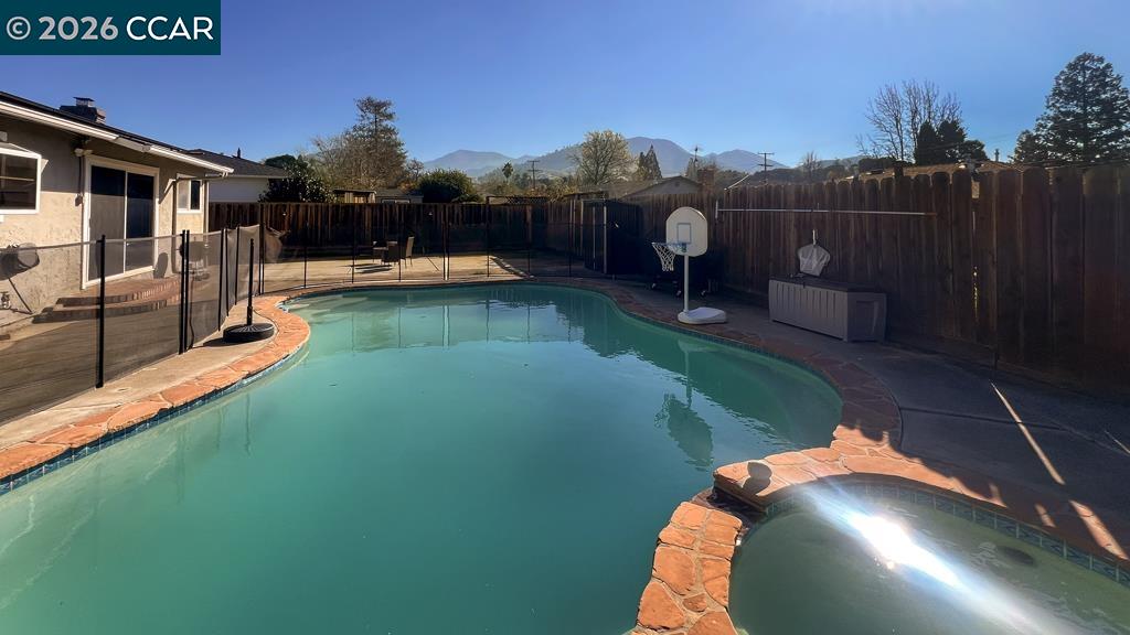 5510 Alaska Drive Concord, CA 94521 - Photo 32 of 49