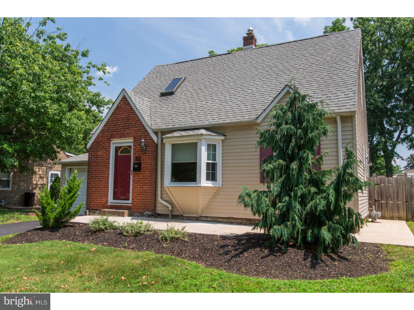 412 Crescent Road Hatboro, PA 19040 - Photo 2 of 24 Exterior Front
