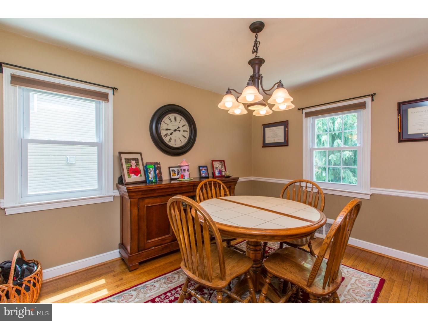 412 Crescent Road Hatboro, PA 19040 - Photo 6 of 24 Dining Room