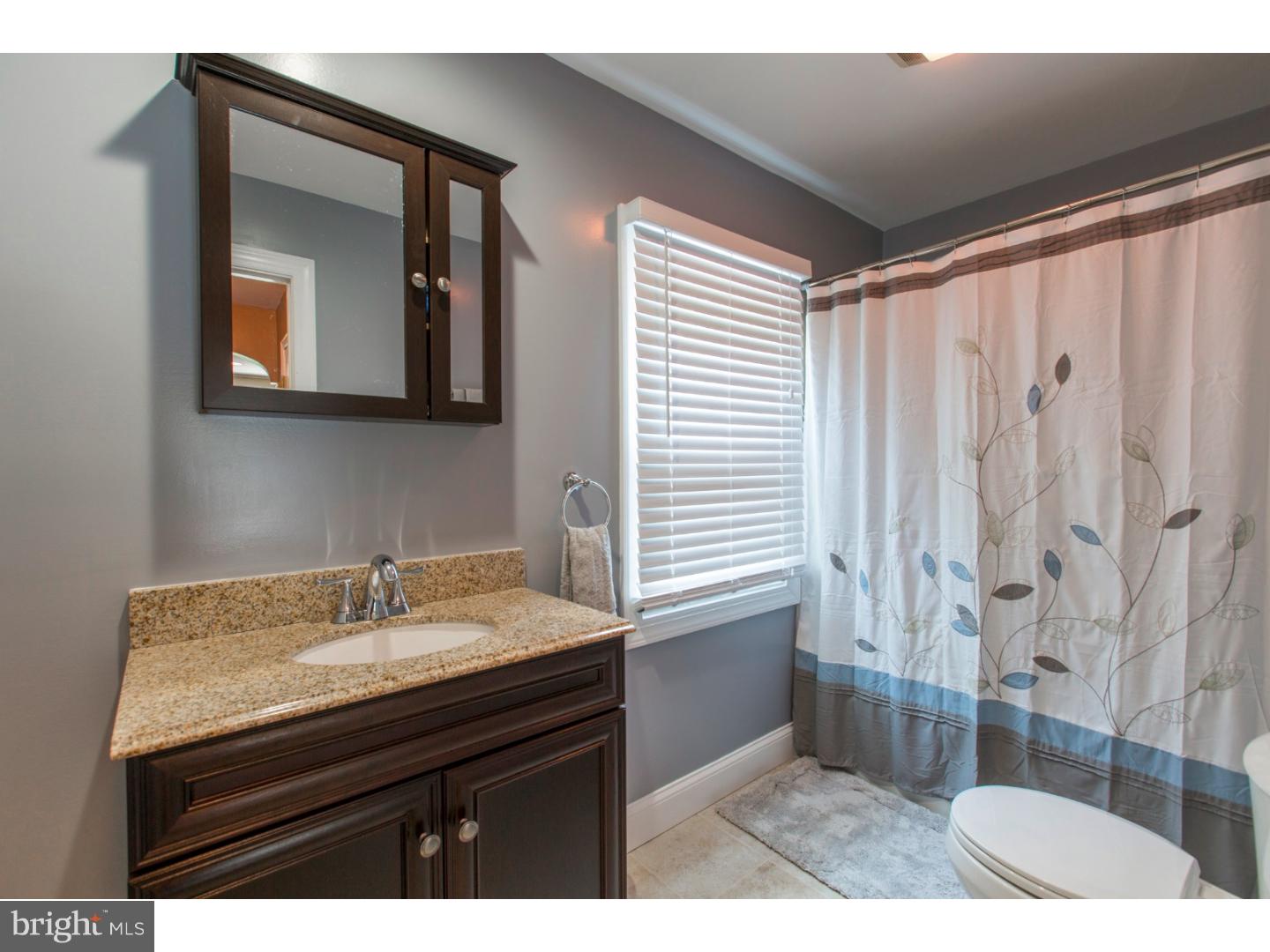 412 Crescent Road Hatboro, PA 19040 - Photo 10 of 24 Bathroom