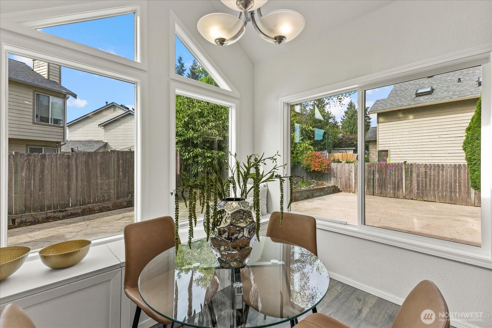 1027 Southwest 352nd Street Federal Way, WA 98023 - Photo 13 of 33 a living room with furniture and a potted plant