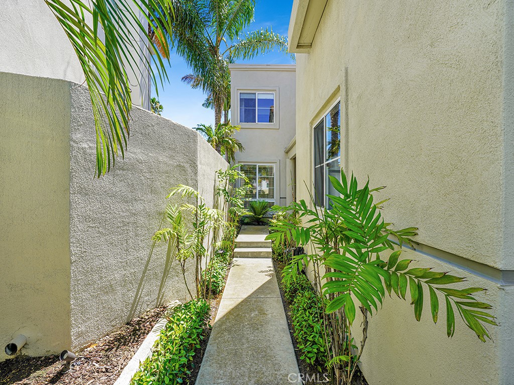 604 Via Espiritu San Clemente, CA 92672 - Photo 8 of 50