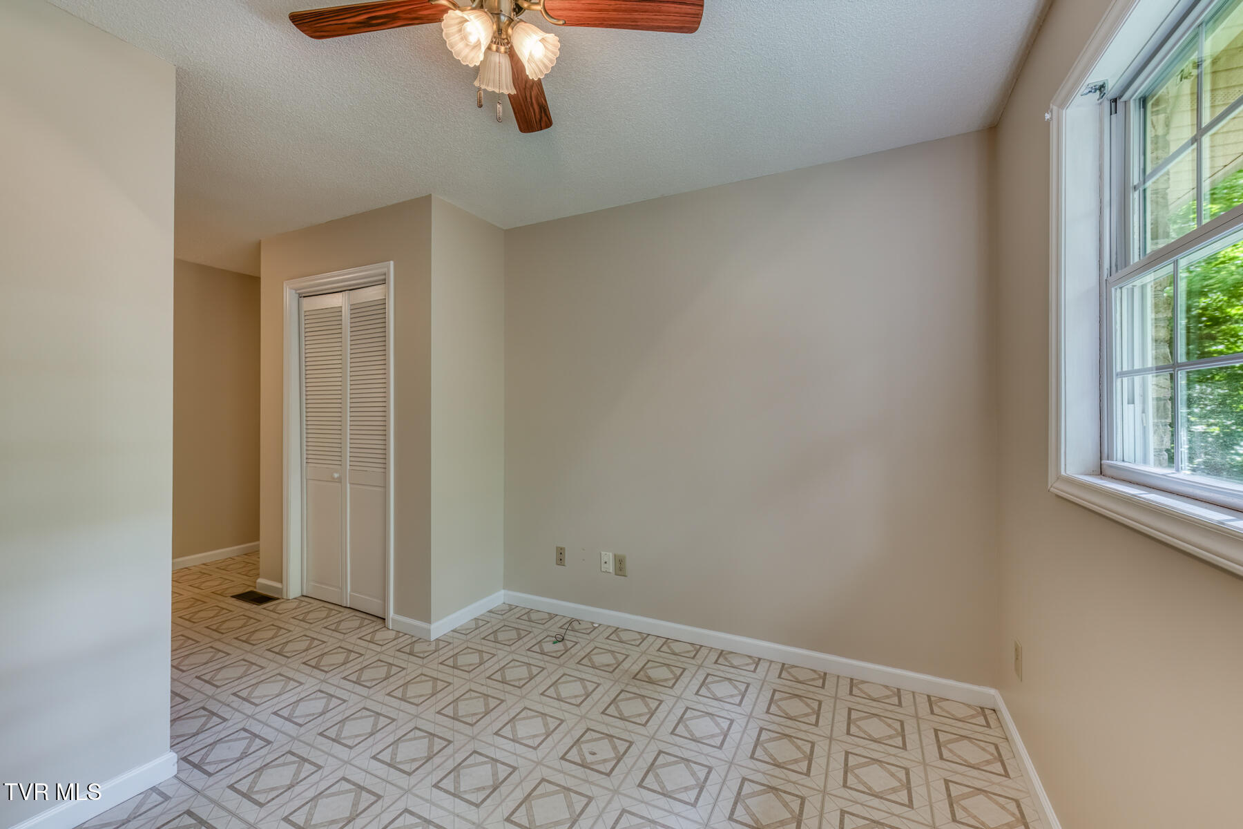 210 Telford Road Telford, TN 37690 - Photo 36 of 105 210 Telford Rd-29