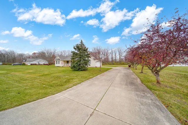 $389,875 | 5169 Alexander Drive, Britton, MI 49229
