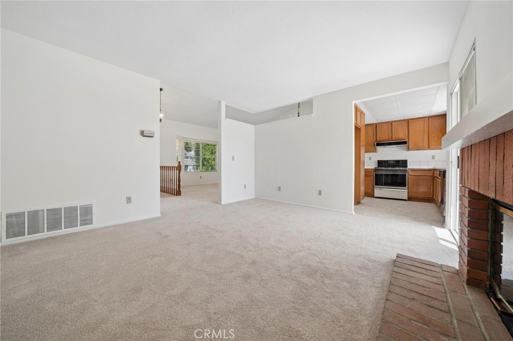 31918 Gelding Road Castaic, CA 91384 - Photo 12 of 43