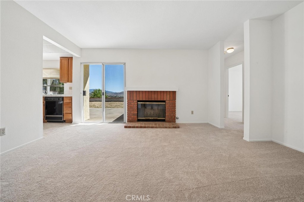 31918 Gelding Road Castaic, CA 91384 - Photo 15 of 43
