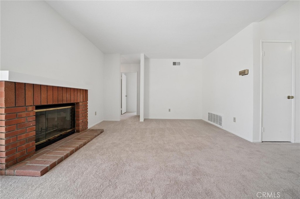 31918 Gelding Road Castaic, CA 91384 - Photo 16 of 43