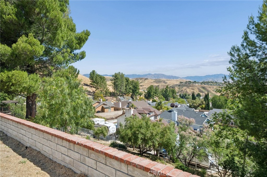 31918 Gelding Road Castaic, CA 91384 - Photo 36 of 43