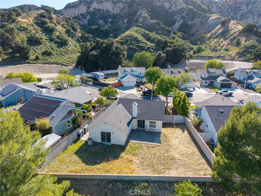31918 Gelding Road Castaic, CA 91384 - Photo 40 of 43