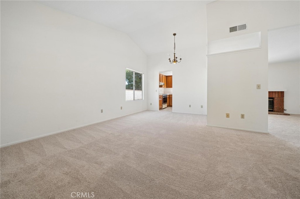 31918 Gelding Road Castaic, CA 91384 - Photo 6 of 43