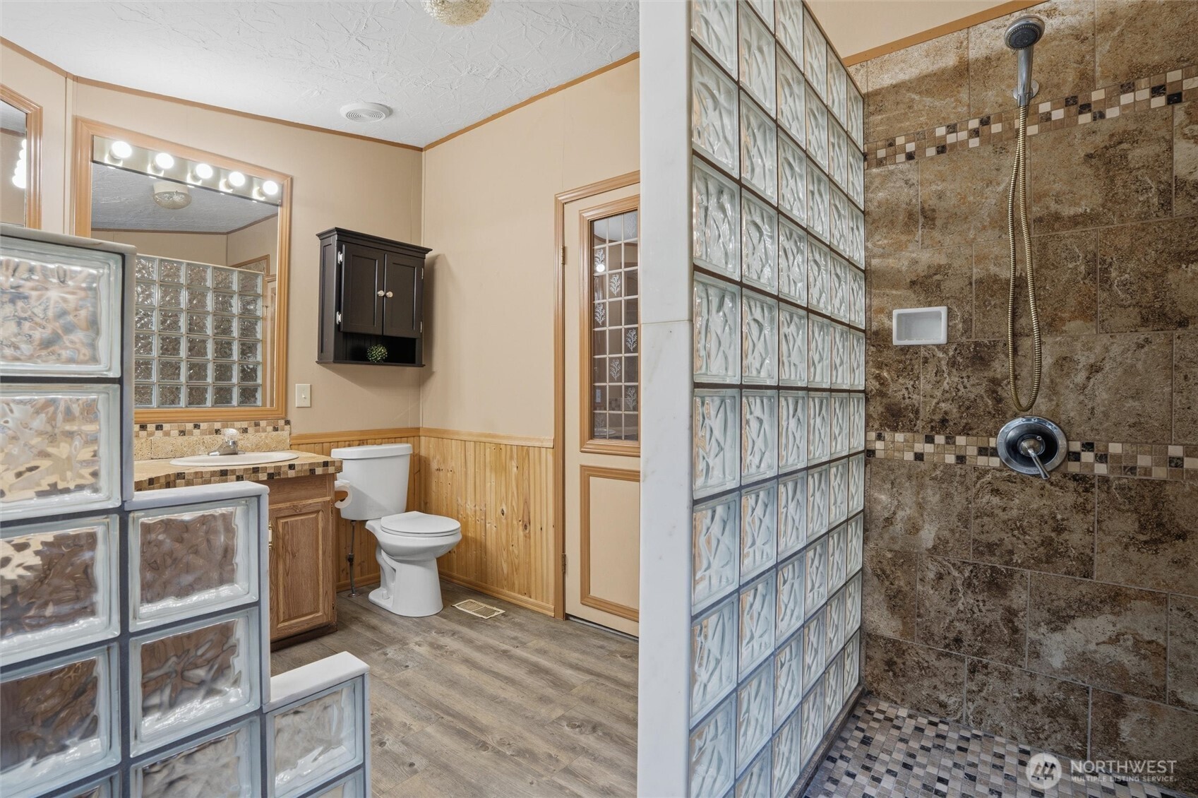 10535 Olalla Valley Road Southeast Olalla, WA 98359 - Photo 14 of 33 Gallery Image 14