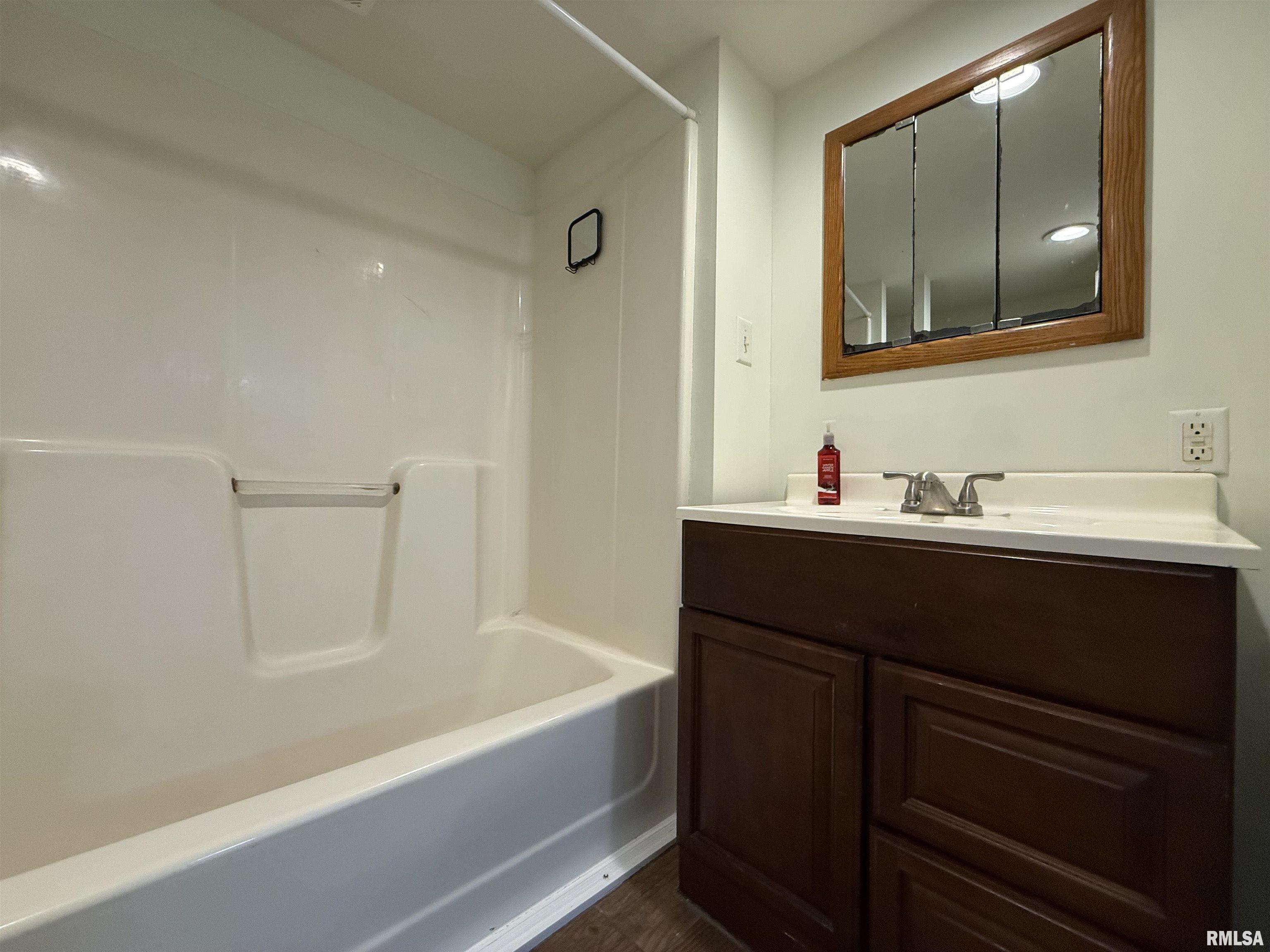 902 East Pierce Street Macomb, IL 61455 - Photo 18 of 21