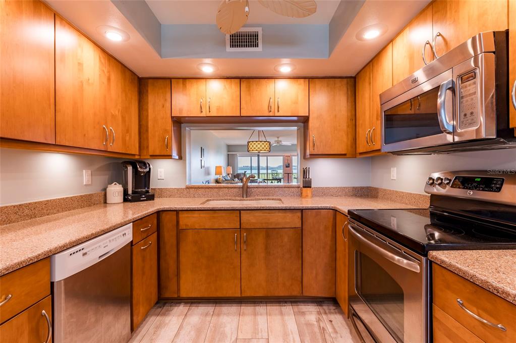 1343 Perico Point Circle, Unit 117 Bradenton, FL 34209 - Photo 15 of 53