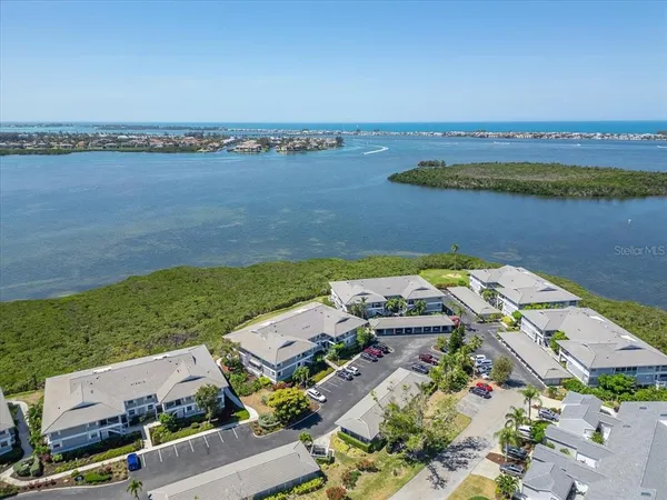 $3,200 | 1343 Perico Point Circle, Unit 117, Bradenton, FL 34209