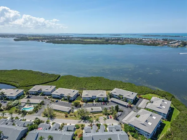 $3,200 | 1343 Perico Point Circle, Unit 117, Bradenton, FL 34209