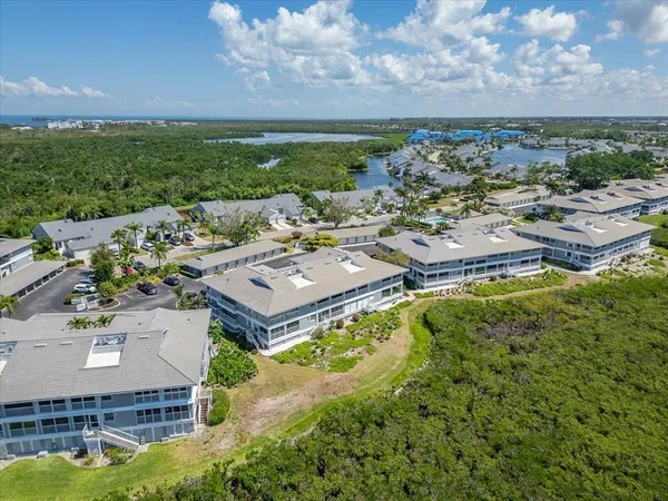 $3,200 | 1343 Perico Point Circle, Unit 117, Bradenton, FL 34209