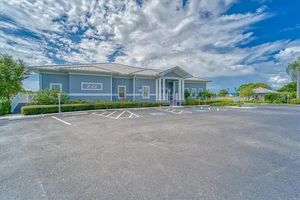 $3,200 | 1343 Perico Point Circle, Unit 117, Bradenton, FL 34209