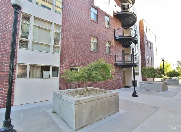 $420,000 | 406 South 13th Street, Unit 303, Boise, ID 83702