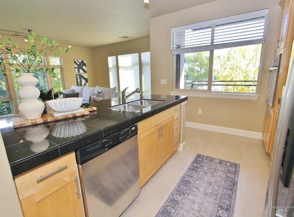 $420,000 | 406 South 13th Street, Unit 303, Boise, ID 83702