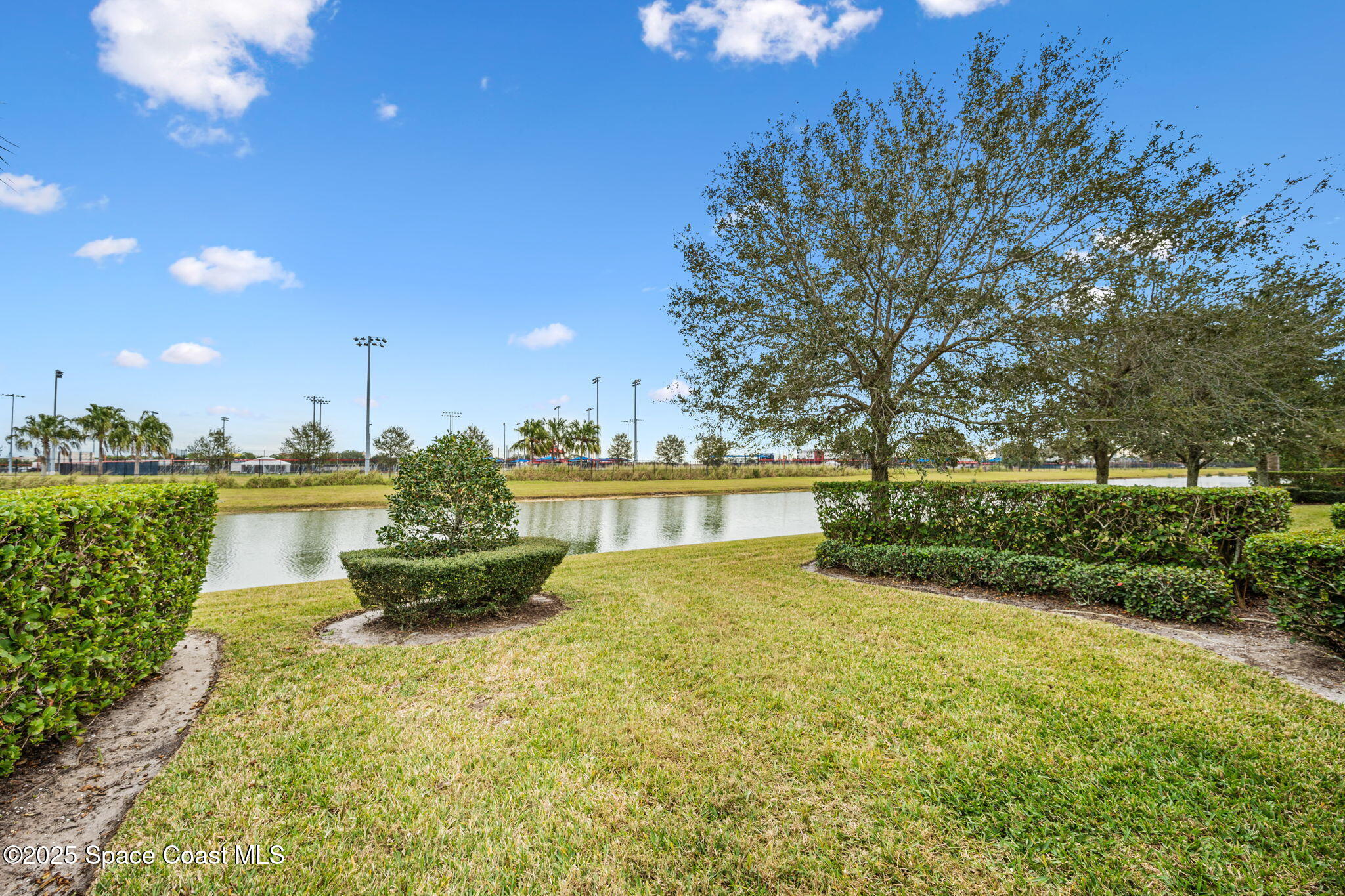 5647 Tamarac Drive Melbourne, FL 32940 - Photo 17 of 30 26-web-or-mls-DSC_2076