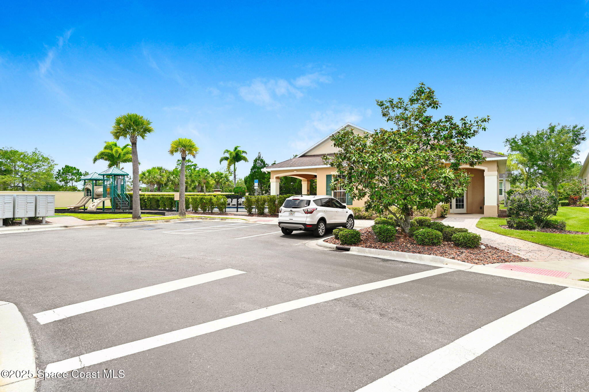 5647 Tamarac Drive Melbourne, FL 32940 - Photo 21 of 30 42-web-or-mls-DSC_9594