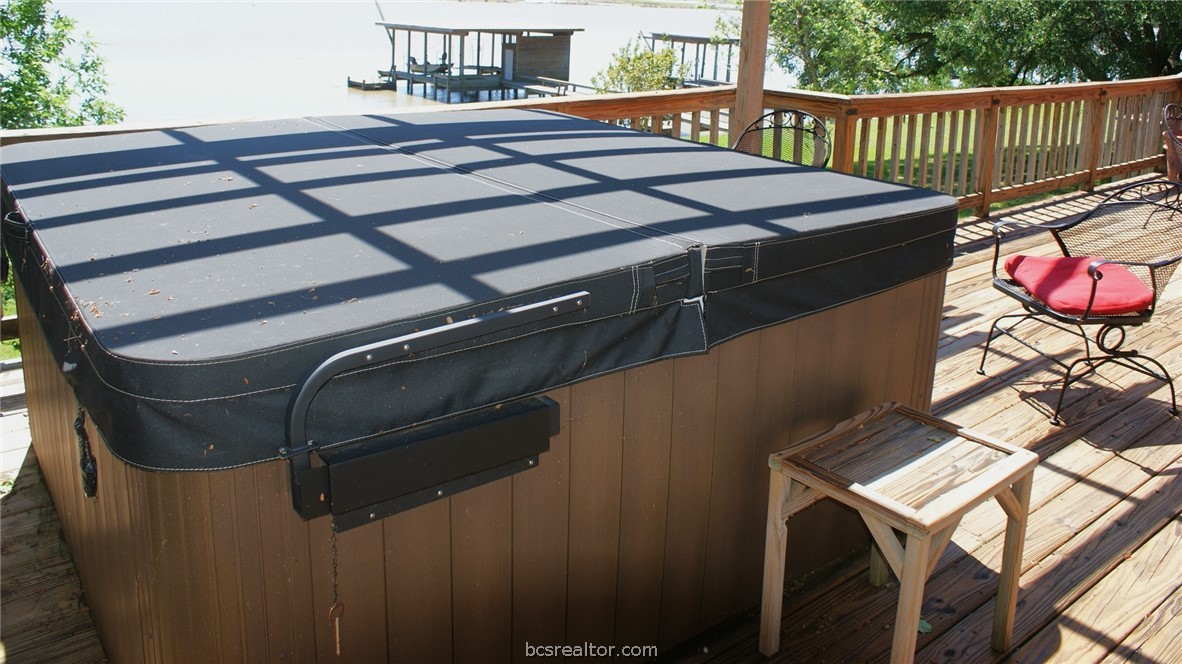 259 Memphis Bell Lane Trinity, TX 75862 - Photo 47 of 50 Hot tub upper deck