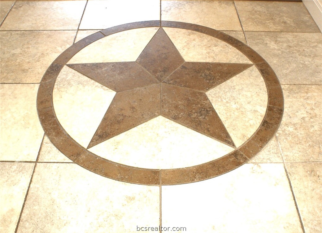 259 Memphis Bell Lane Trinity, TX 75862 - Photo 9 of 50 Entry star