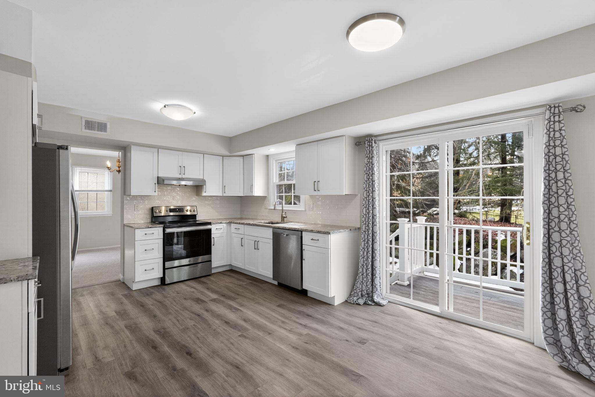 151 Eaton Drive Wayne, PA 19087 - Photo 9 of 30 Kitchen