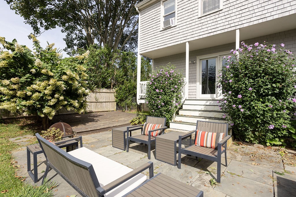 66 Center Avenue Middletown, RI 02842 - Photo 30 of 31