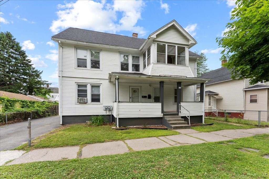 9 Shamrock Street Springfield, MA 01108 - Photo 4 of 40