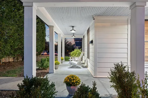 $1,500,000 | 1109 Lawrence Avenue, Nashville, TN 37204