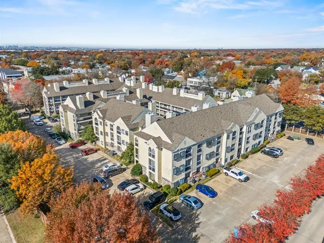 an aerial view of multiple house