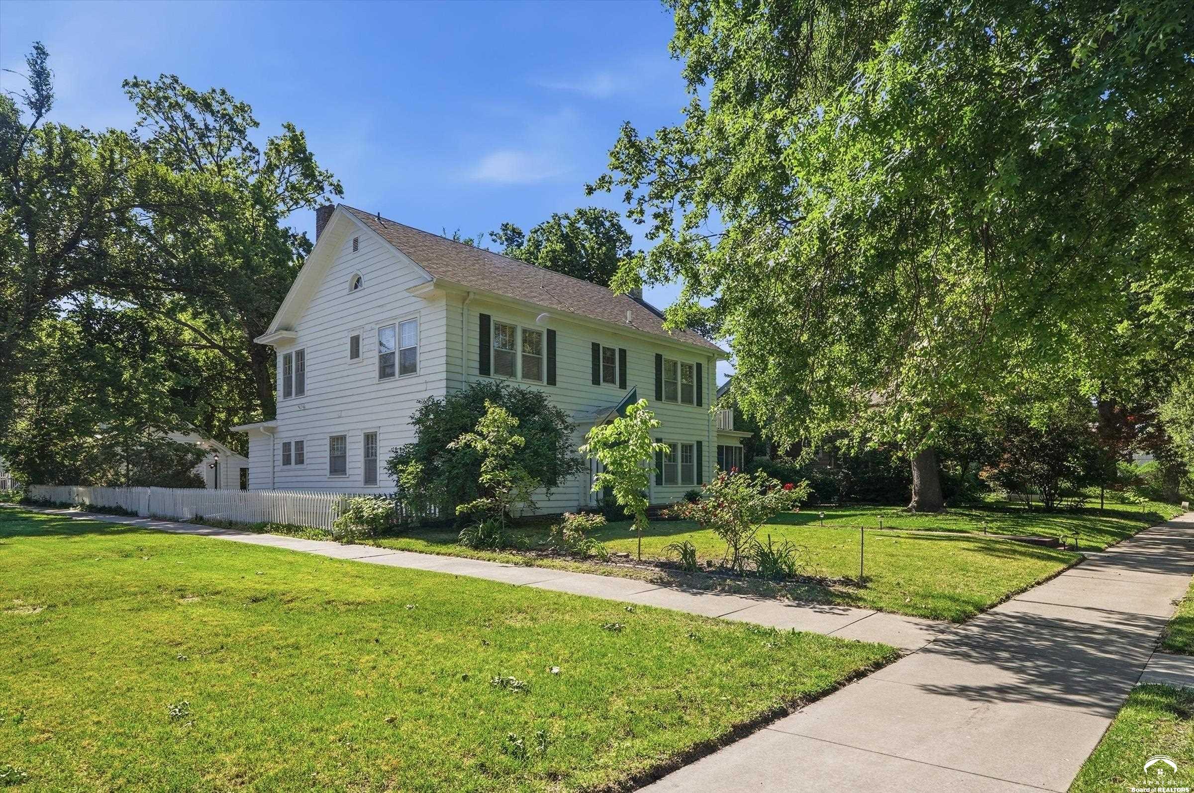 1600 Southwest Jewell Avenue Topeka, KS 66604 - Photo 5 of 51