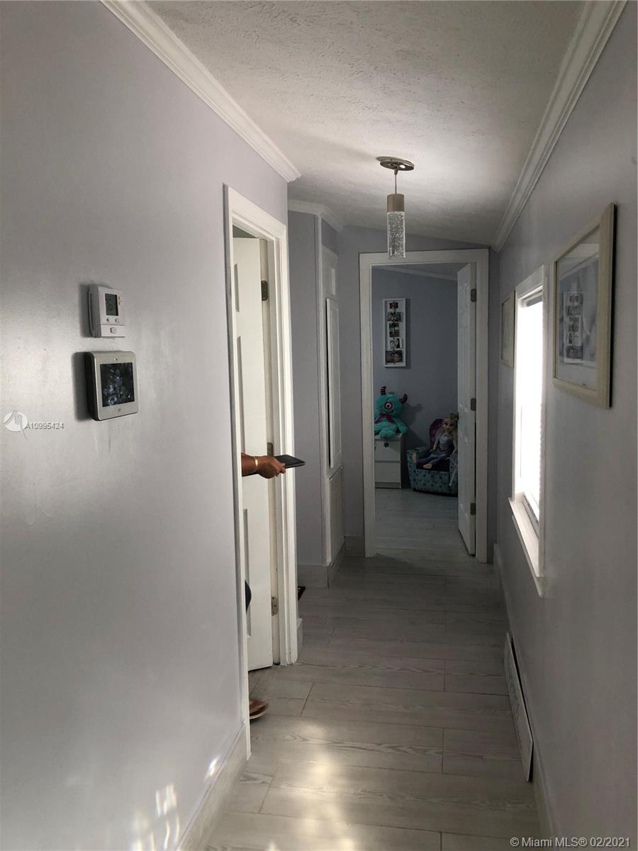 28501 Southwest 152nd Avenue, Unit 196 Homestead, FL 33033 - Photo 15 of 61