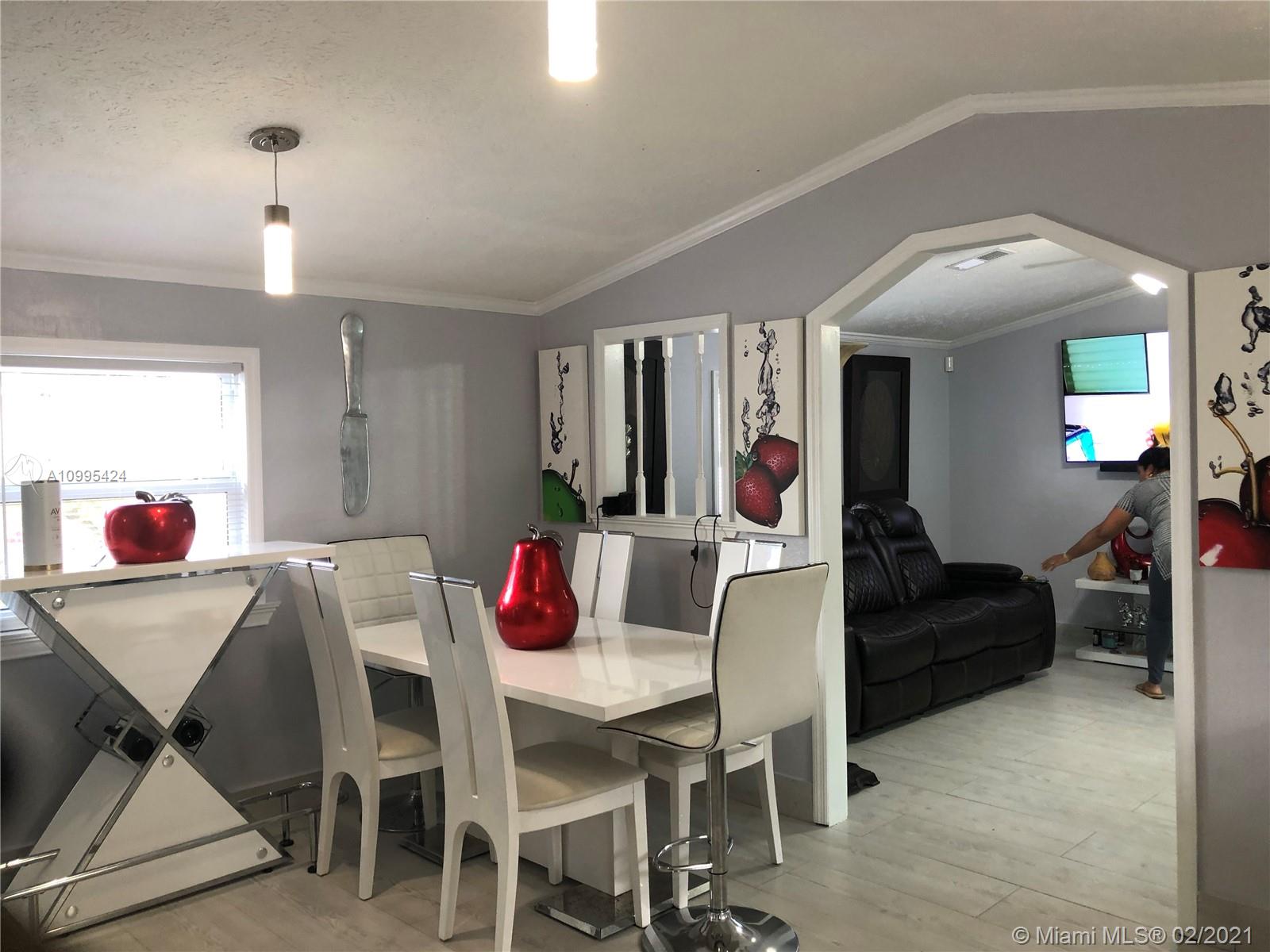 28501 Southwest 152nd Avenue, Unit 196 Homestead, FL 33033 - Photo 4 of 61