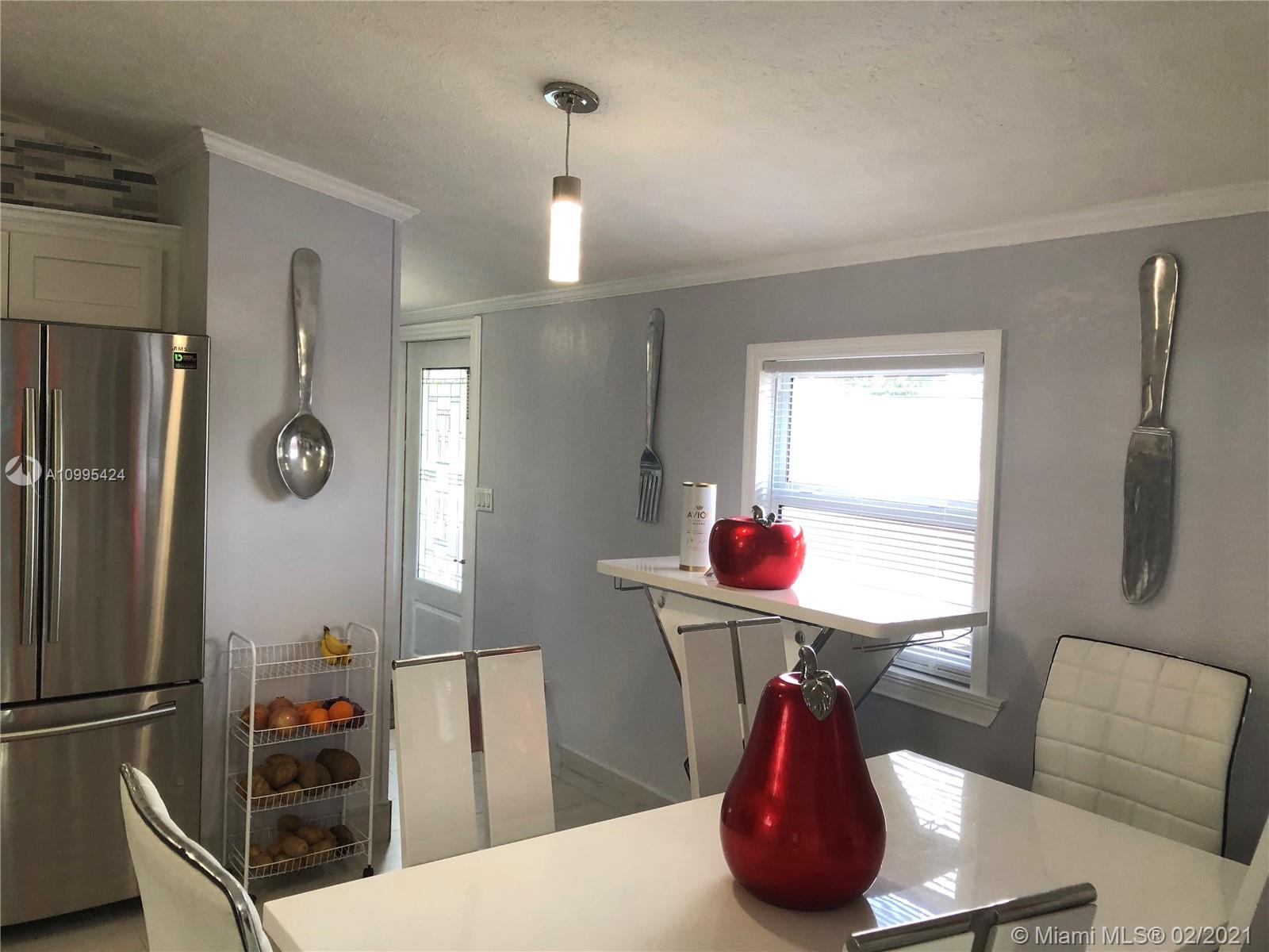 28501 Southwest 152nd Avenue, Unit 196 Homestead, FL 33033 - Photo 6 of 61