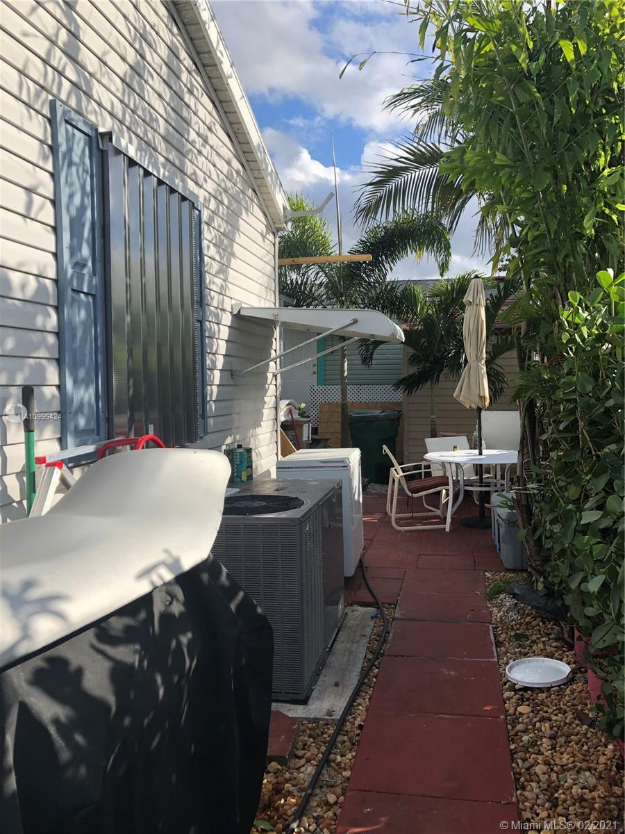 28501 Southwest 152nd Avenue, Unit 196 Homestead, FL 33033 - Photo 59 of 61