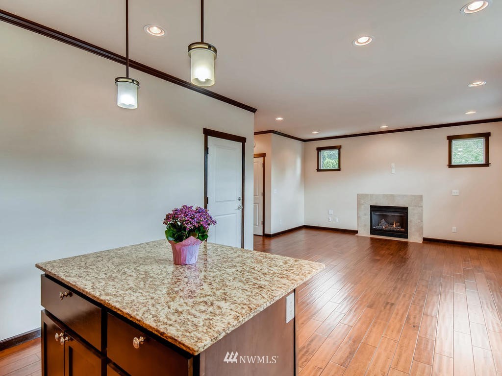 16005 120th Avenue Northeast Bothell, WA 98011 - Photo 10 of 24 Gallery Image 10