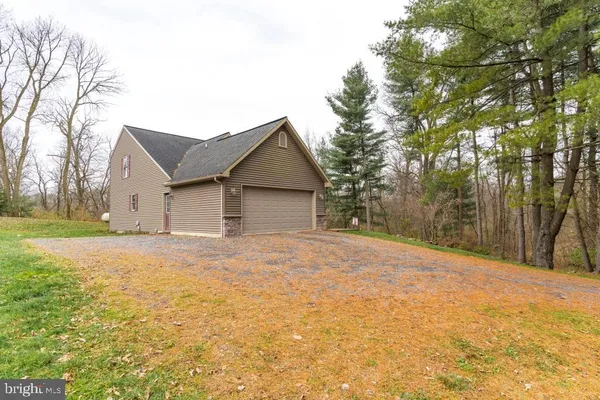 $400,000 | 587 Chestnut Hill Road, Denver, PA 17517