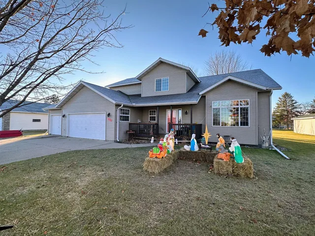 $449,000 | 420 7th Street Northeast, Perham, MN 56573