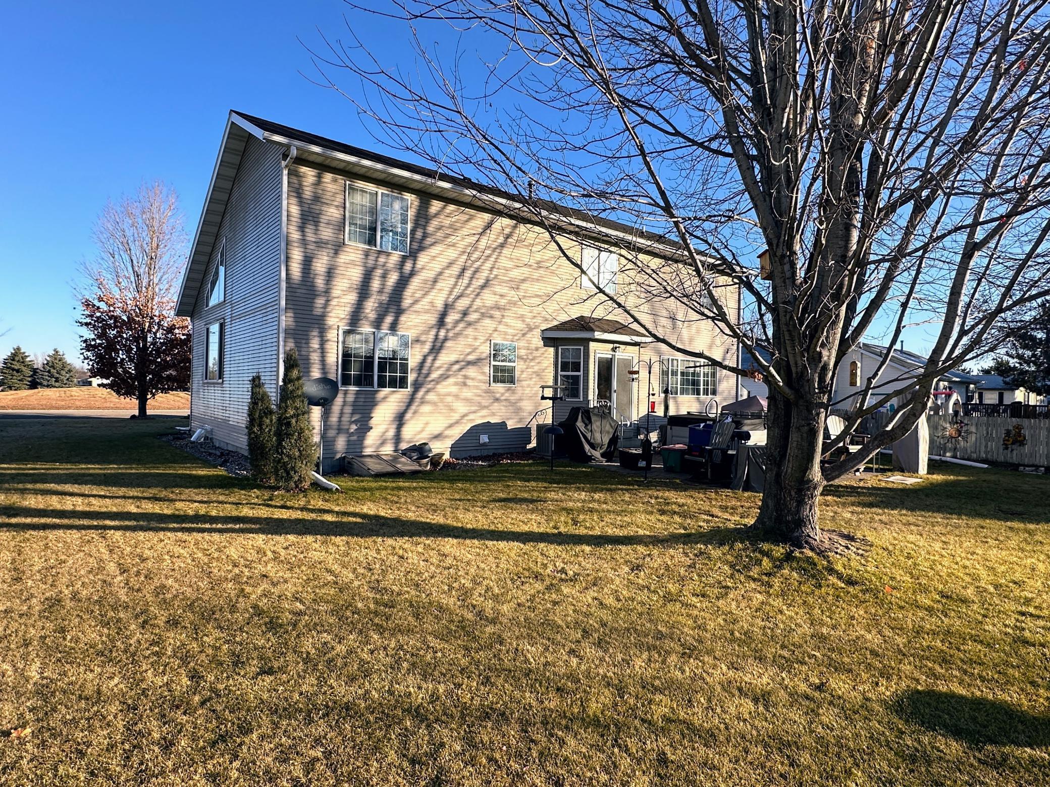 420 7th Street Northeast Perham, MN 56573 - Photo 9 of 40