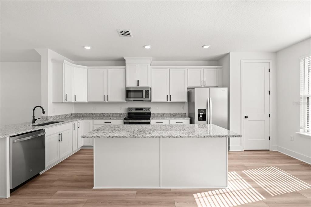 15244 Groveside Road Winter Garden, FL 34787 - Photo 8 of 27