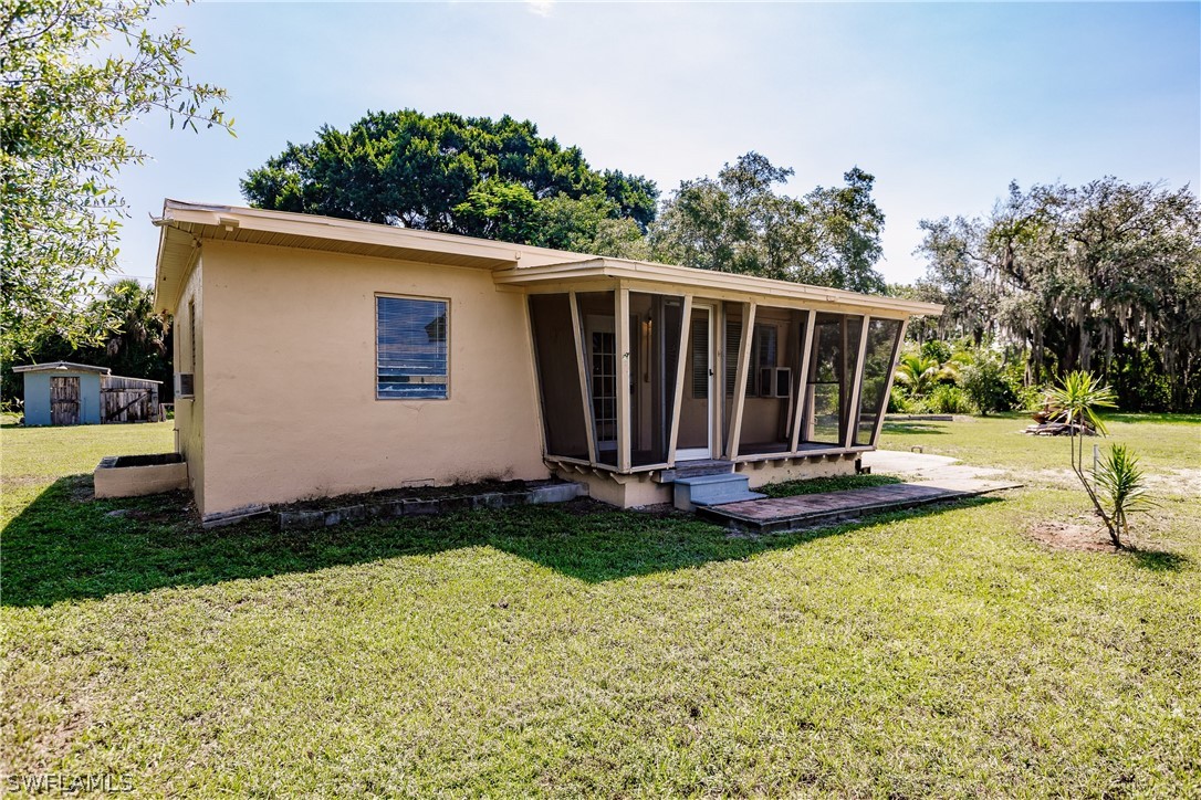 407 Miramar Road Fort Myers, FL 33905 - Photo 3 of 30 Gallery Image 3