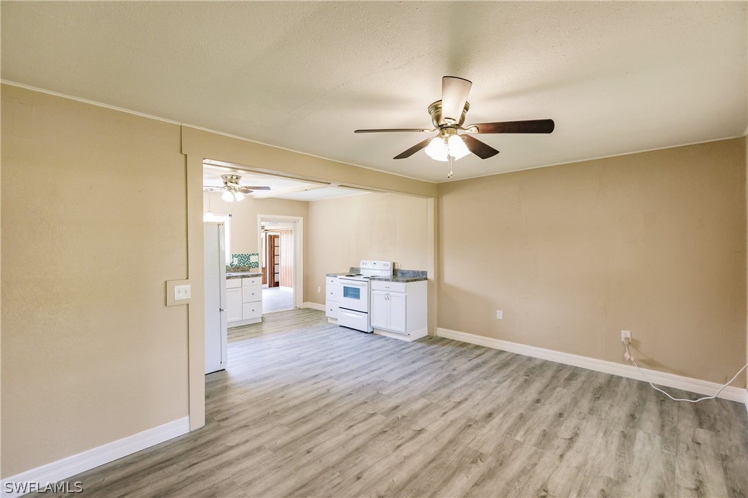 407 Miramar Road Fort Myers, FL 33905 - Photo 6 of 30 Gallery Image 6
