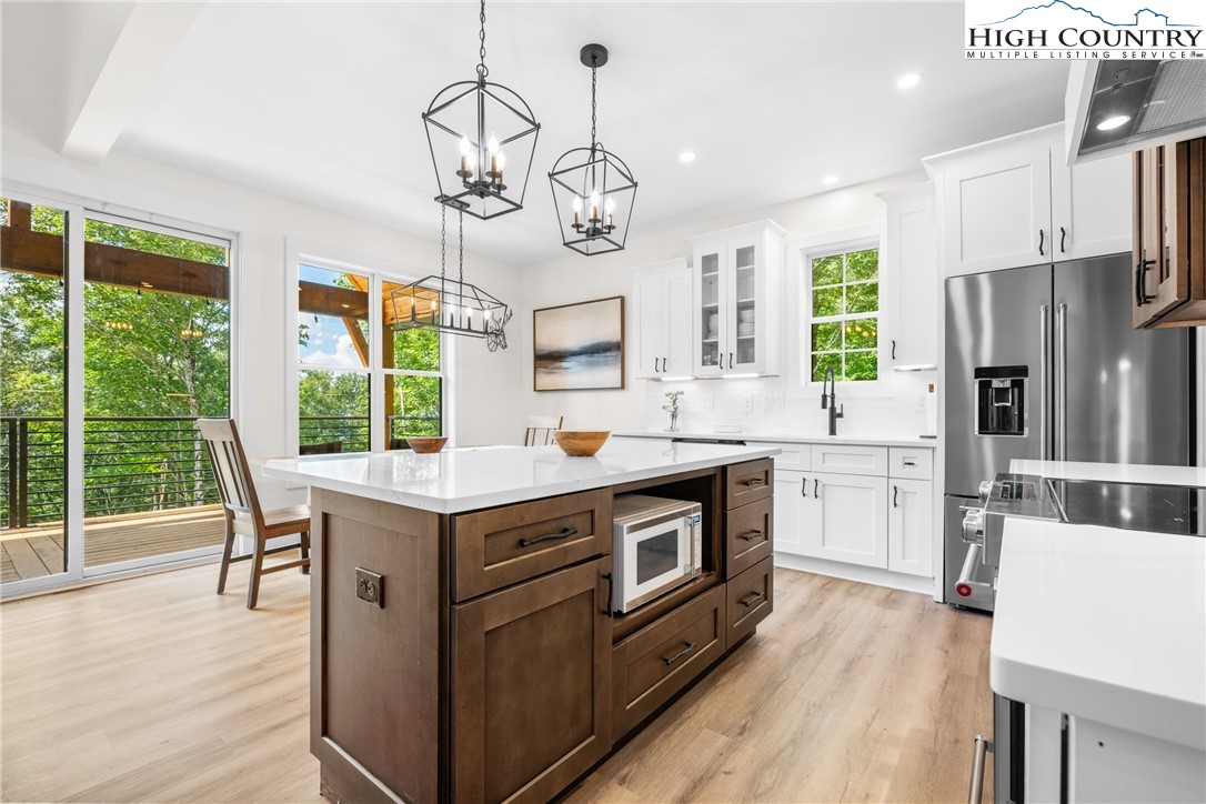 1017 Charter Hills Road Beech Mountain, NC 28604 - Photo 18 of 29