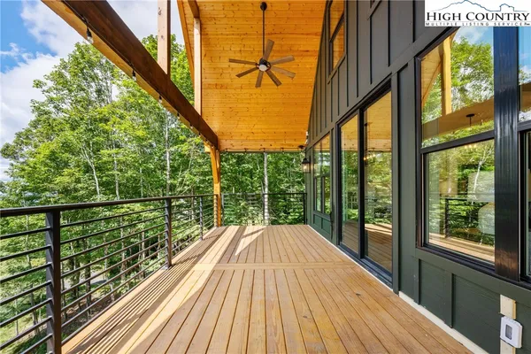 $689,900 | 1017 Charter Hills Road, Beech Mountain, NC 28604