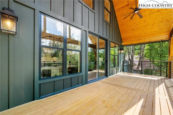 $689,900 | 1017 Charter Hills Road, Beech Mountain, NC 28604