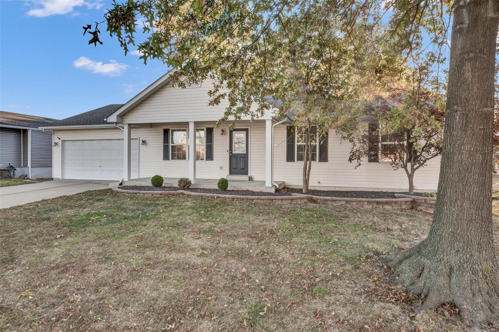 6 Cornell Drive O'Fallon, MO 63366 - Photo 3 of 33