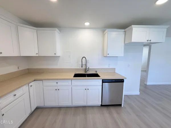 $2,375 | 2654 Victoria Avenue, Port Hueneme, CA 93041